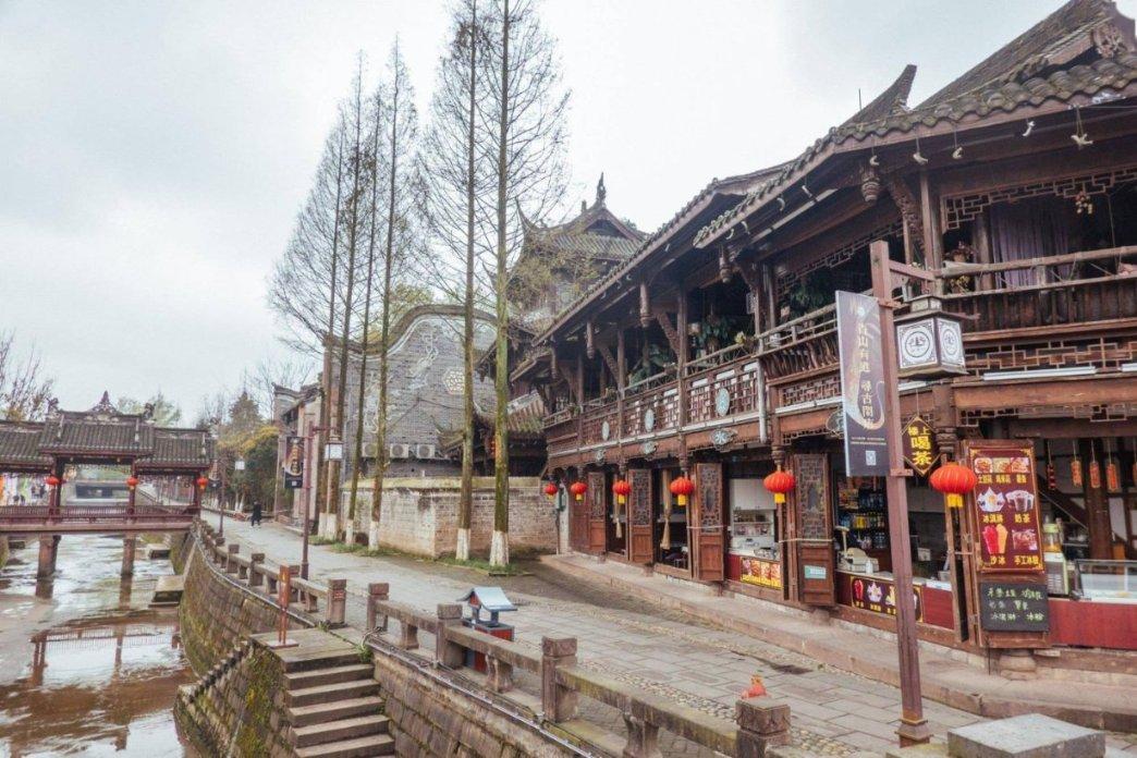 苹果型身材选择什么样上衣时尚又显瘦?有没有平价推荐?,尽享知识互动乐趣